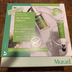 MURAD The Wrinkle Fighters Gift Set Wrinkle Corrector Eye Serum & Retinol Youth